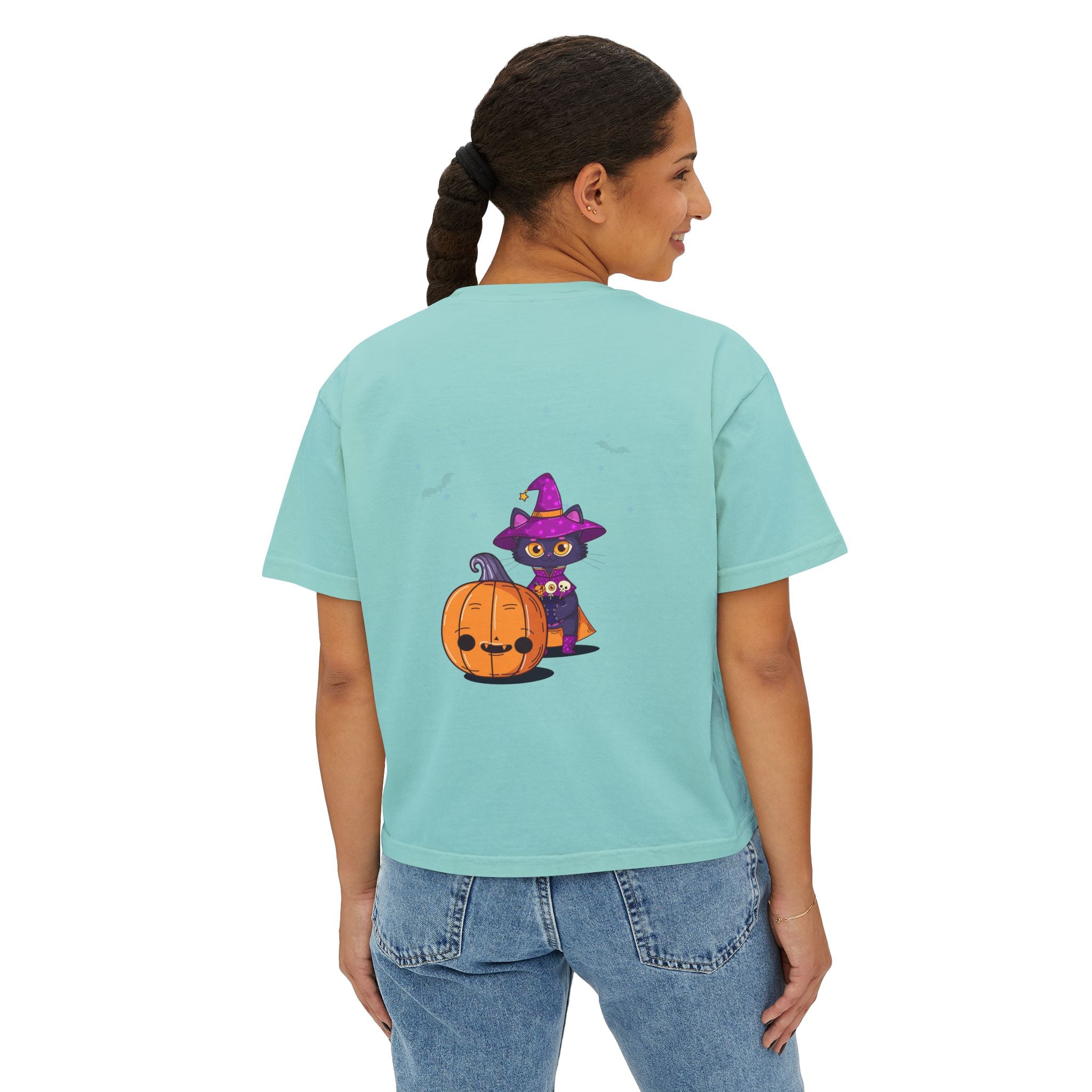 Halloween with Witch's Cats | Women's Boxy Tee